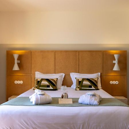 Hotel Restaurant Villa Josephine เอลเลอรูซ ภายนอก รูปภาพ