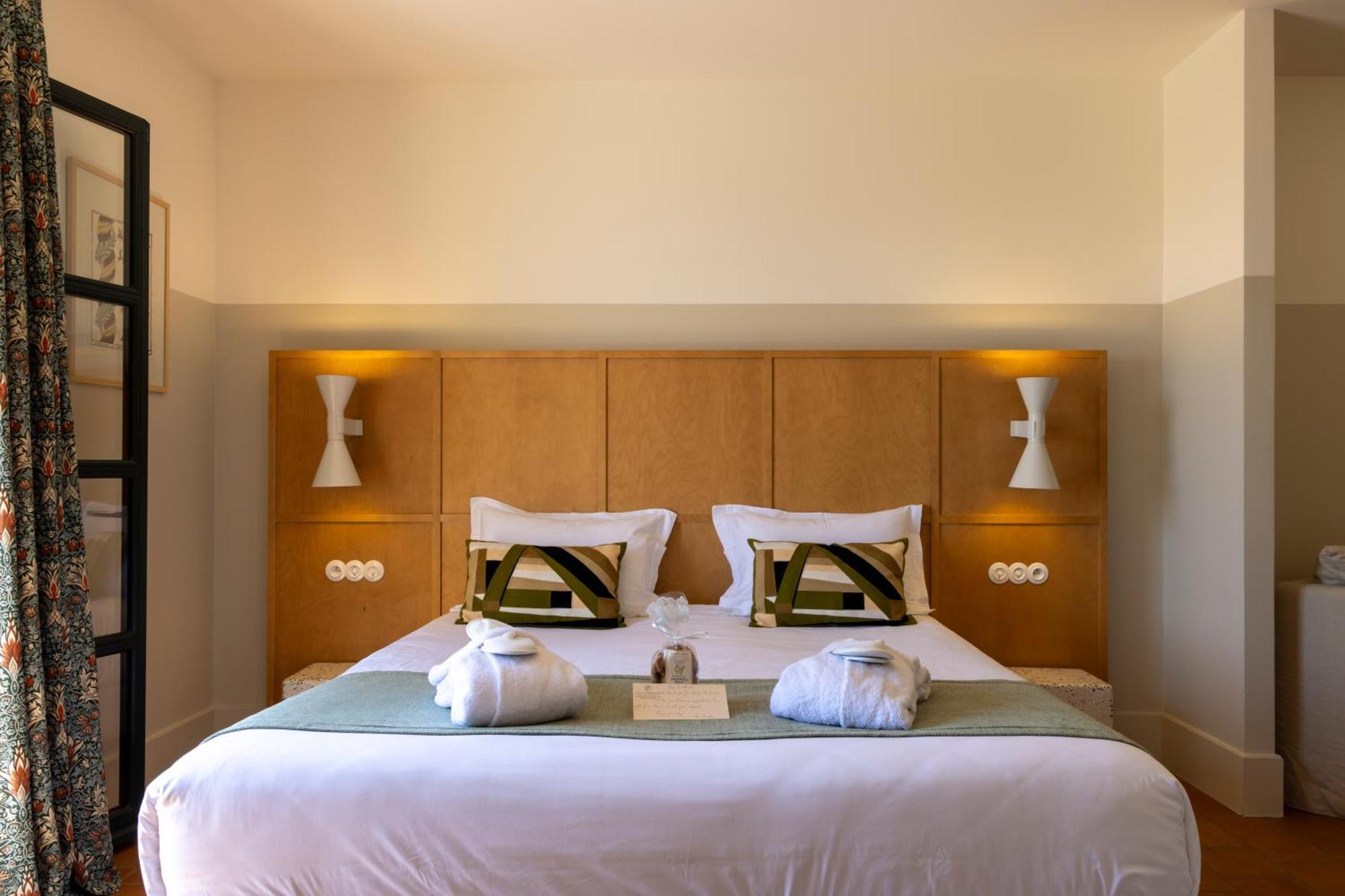 Hotel Restaurant Villa Josephine เอลเลอรูซ ภายนอก รูปภาพ